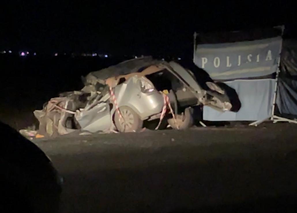 Водитель легковушки погиб после столкновений с большегрузами в ЗКО